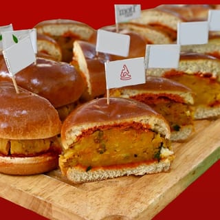 Vada Pav Tray